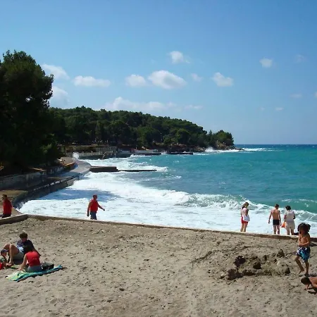 Enni 1 * Pula