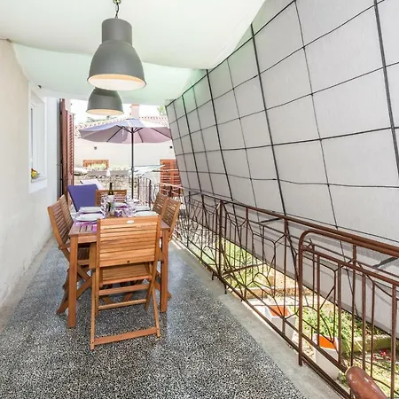 Enni 1 Apartamento *
