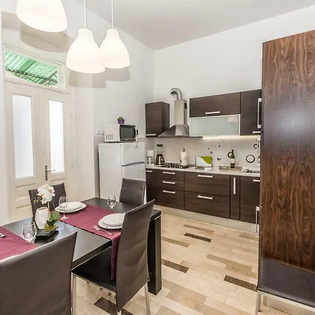 Apartamento Enni 1 Pula